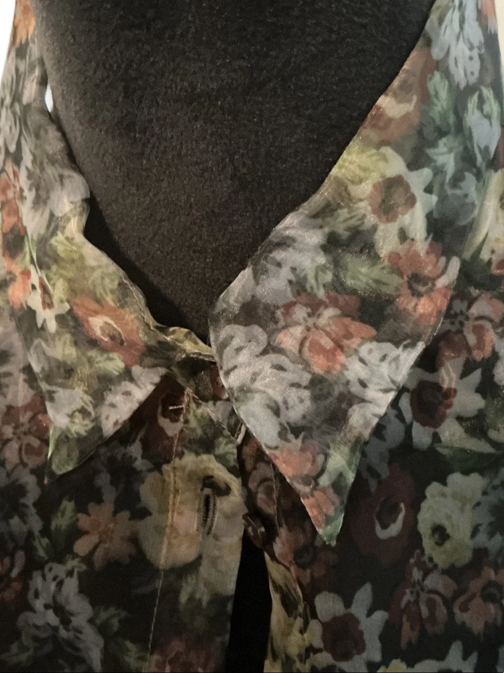 Zara sheer floral button up top with collar and long sleeves s - Picture 2 of 9